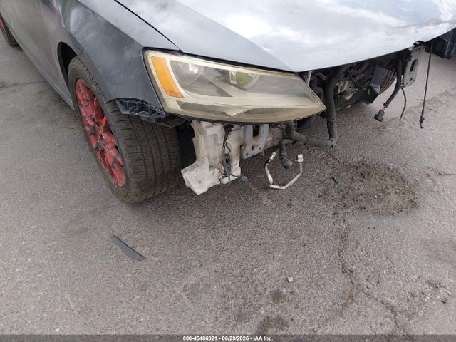 3VWD67AJ0GM221201 Volkswagen Jetta 1.4t Se