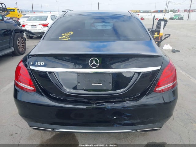 Продажа на аукционе авто 2017 Mercedes-benz C 300, vin: 55SWF4JB7HU230114, номер лота: 45486338