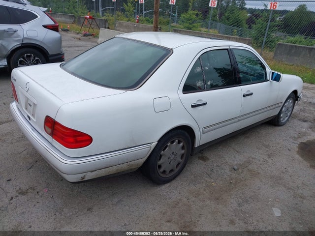 Продаж на аукціоні авто 1997 Mercedes-benz E 320, vin: WDBJF55F0VJ032220, номер лоту: 45486352