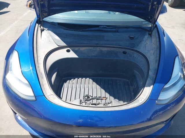 Продаж на аукціоні авто 2018 Tesla Model 3 Long Range/performance, vin: 5YJ3E1EB6JF097853, номер лоту: 45486394