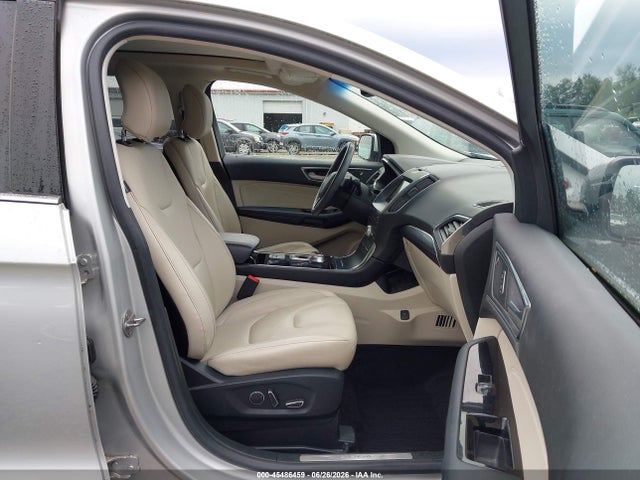 2FMPK4K96KBC22230 Ford Edge Titanium