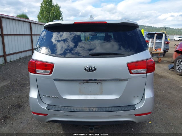 KIA SEDONA LX 2018 KNDMB5C16J6401838 Image 17