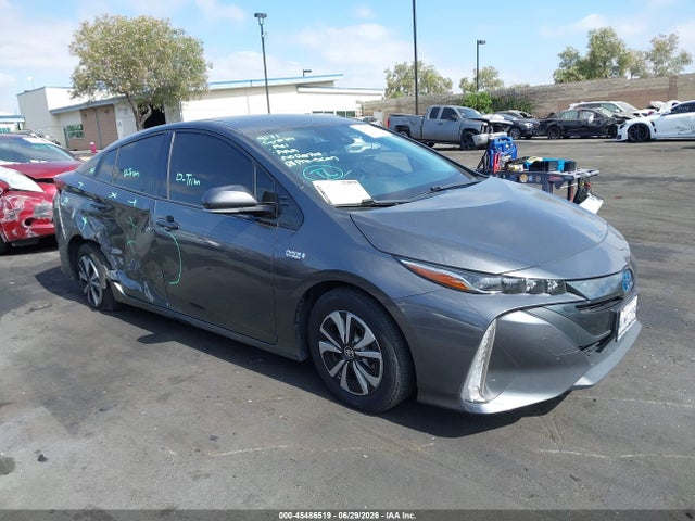 Toyota Prius Prime Plus 2018 JTDKARFPXJ3081197 Image 13