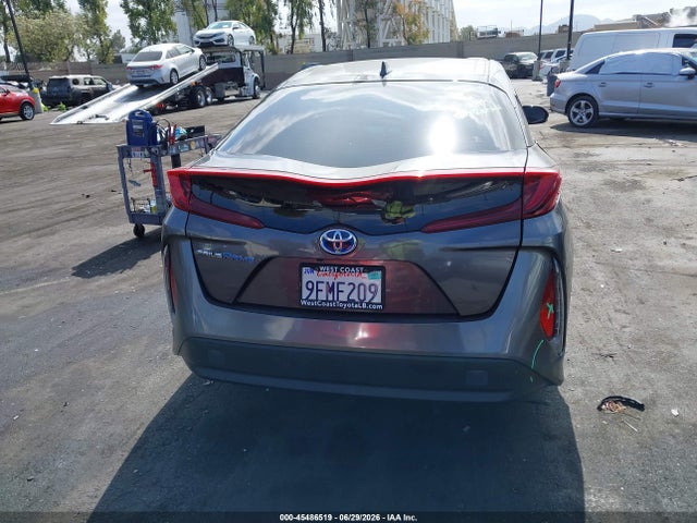 Toyota Prius Prime Plus 2018 JTDKARFPXJ3081197 Image 16