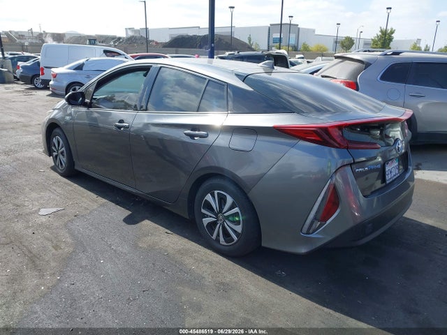 Toyota Prius Prime Plus 2018 JTDKARFPXJ3081197 Image 3