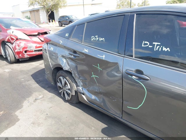 Toyota Prius Prime Plus 2018 JTDKARFPXJ3081197 Image 6