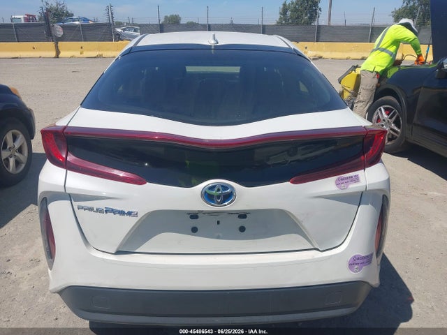 Toyota Prius Prime Premium 2018 JTDKARFP2J3102835 Image 16