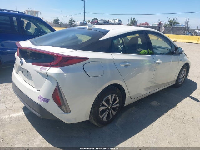 Toyota Prius Prime Premium 2018 JTDKARFP2J3102835 Image 4