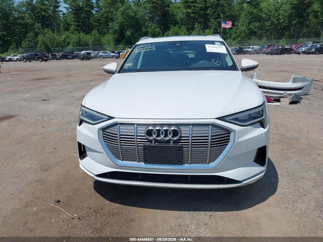 WA1LAAGEXKB022848 Audi E-tron Premium Plus