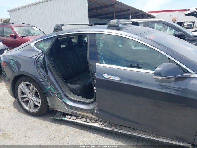 Tesla Model S 70d/85d/p85d 2015 5YJSA1H20FF100272 Image 6