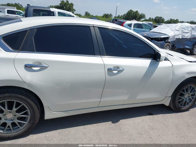 Nissan Altima 2.5 S 2015 1N4AL3AP6FC431559 Image 13