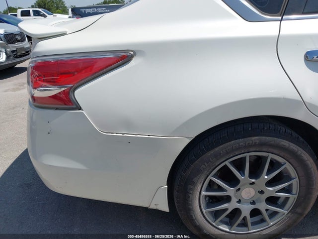 Nissan Altima 2.5 S 2015 1N4AL3AP6FC431559 Image 19