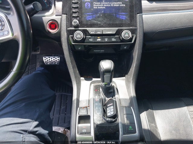 Honda Civic Touring 2019 19XFC1F99KE203668 Image 11