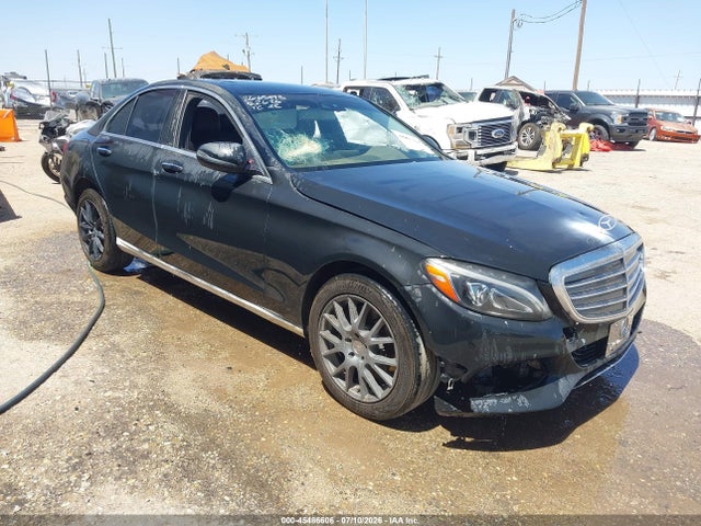 Продажа на аукционе авто 2017 Mercedes-benz C 300 Luxury 4matic, vin: 55SWF4KB1HU199019, номер лота: 45486606