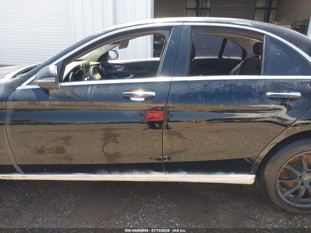 Продаж на аукціоні авто 2017 Mercedes-benz C 300 Luxury 4matic, vin: 55SWF4KB1HU199019, номер лоту: 45486606