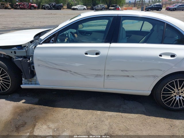 W1KAF4GB9PR084557 Mercedes-Benz C 300 Sedan