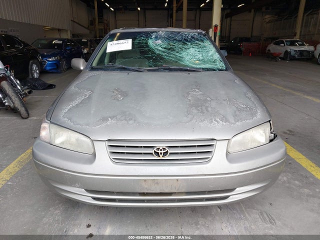 45486652 :رقم المزاد ، JT2BG22K8V0090819 vin ، 1997 Toyota Camry Le مزاد بيع