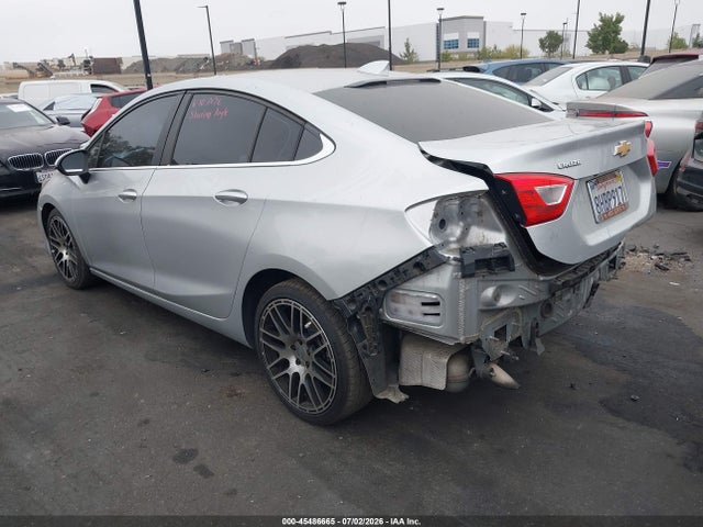 Chevrolet Cruze Lt Auto 2018 1G1BE5SM4J7122871 Image 3