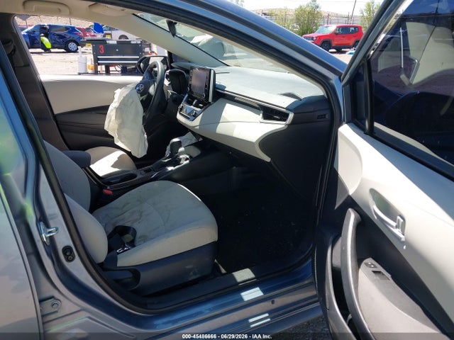 5YFVPMAE6MP269036 Toyota COROLLA LE