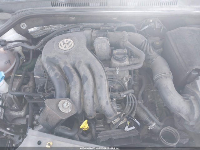 3VW2K7AJ4FM224233 Volkswagen Jetta 2.0l S