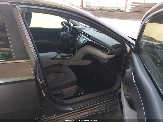 Продажа на аукционе авто 2019 Toyota Camry Le, vin: 4T1B11HK2KU699625, номер лота: 45486717