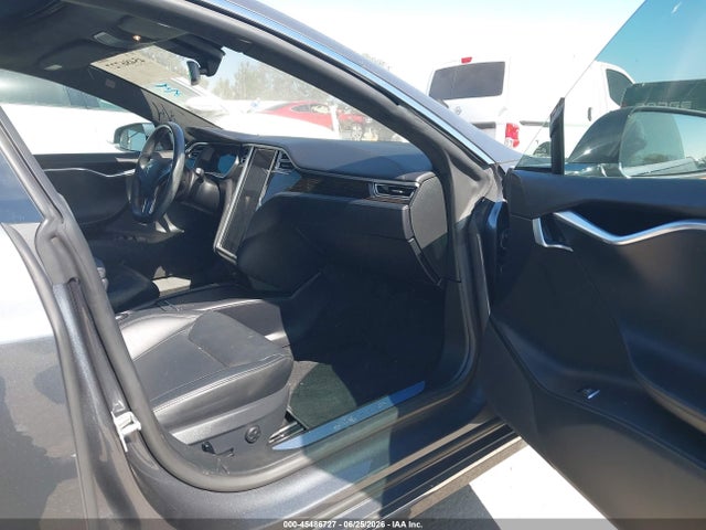 Tesla Model S 60d/70d/75d/85d/90d 2016 5YJSA1E26GF147358 Image 5