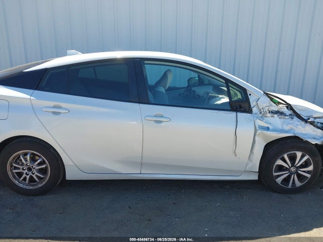 Toyota Prius Prime Xle 2022 JTDKAMFP2N3226970 Image 13