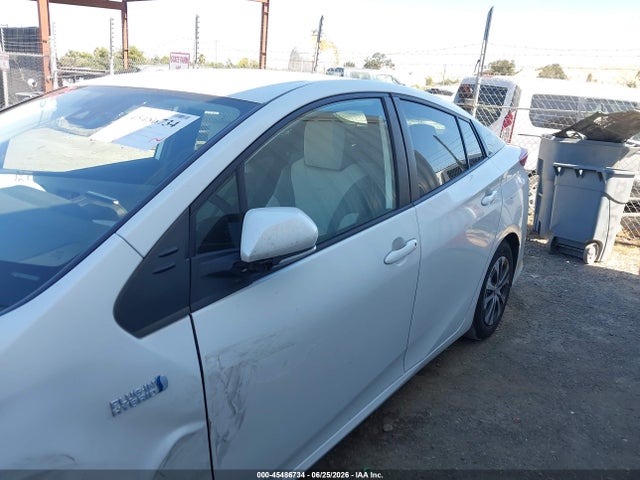 Toyota Prius Prime Xle 2022 JTDKAMFP2N3226970 Image 14