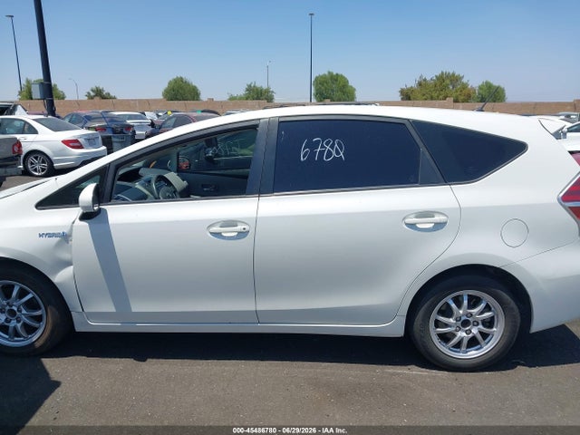 Toyota Prius V Two 2015 JTDZN3EU2FJ019187 Image 14