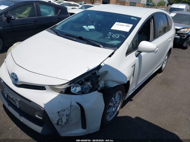 Toyota Prius V Two 2015 JTDZN3EU2FJ019187 Image 6