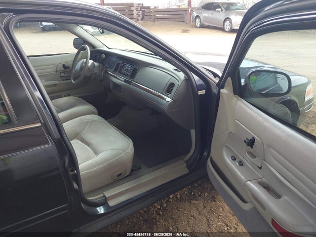 Продажа на аукционе авто 2002 Ford Crown Victoria Lx, vin: 2FAFP74W82X159906, номер лота: 45486786