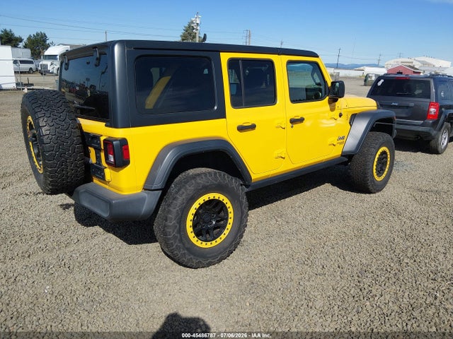 1C4HJXDG8JW281222 Jeep Wrangler Unlimited Sport 4x4