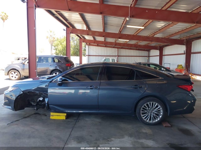 4T1D21FB2LU018406 Toyota Avalon Hybrid Limited