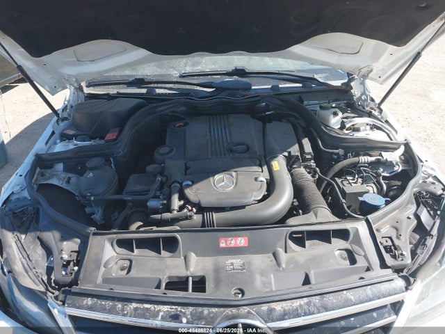 WDDGF4HBXEG219143 Mercedes-Benz C 250 Sport
