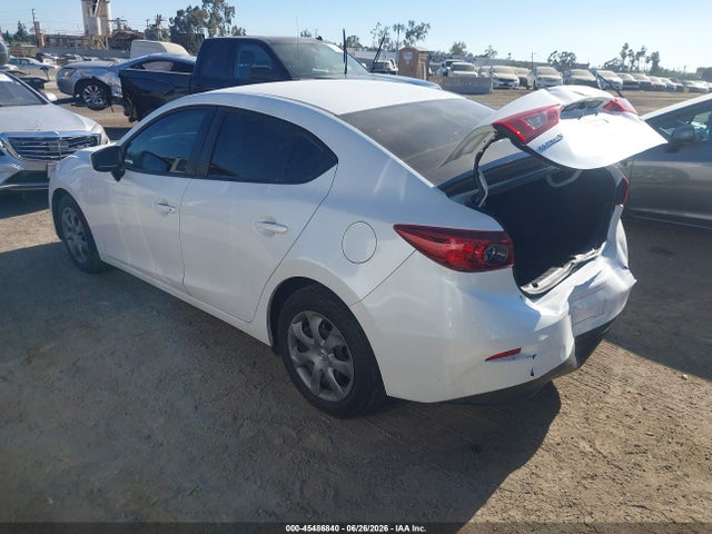 Mazda Mazda3 I Sport 2015 JM1BM1U70F1222261 Image 3