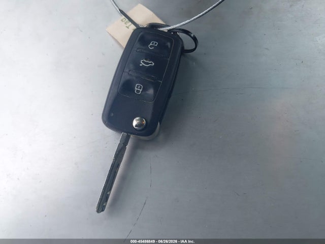 45486849 :رقم المزاد ، 1VWAT7A35GC037676 vin ، 2016 Volkswagen Passat 1.8t S مزاد بيع