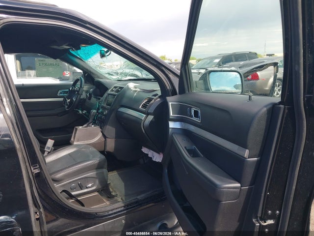 Ford EXPLORER XLT 2017 1FM5K7D82HGB83411 Image 5