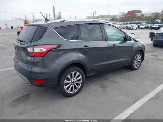 Ford Escape Titanium 2018 1FMCU0J94JUA64658 Image 4