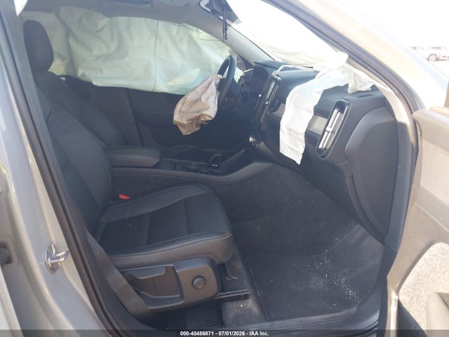Продаж на аукціоні авто 2025 Volvo Xc40 B5 Core Bright Theme, vin: YV4L12UJXS2559374, номер лоту: 45486871