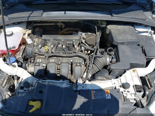 1FADP3K27FL384563 Ford FOCUS SE