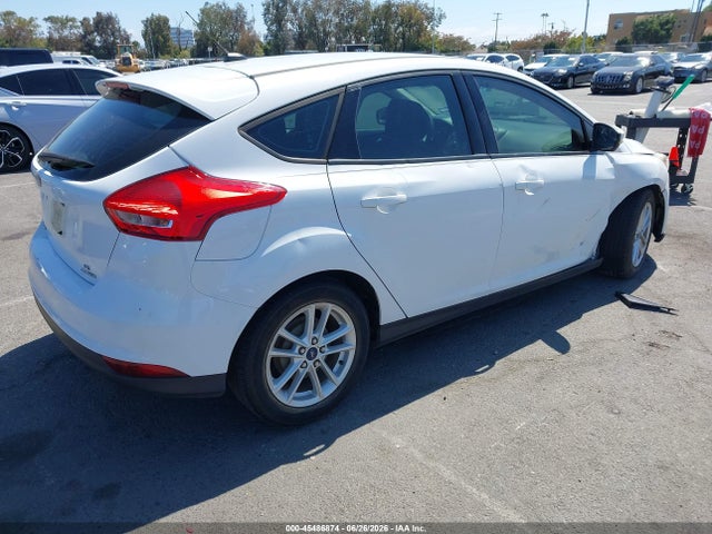 1FADP3K27FL384563 Ford FOCUS SE