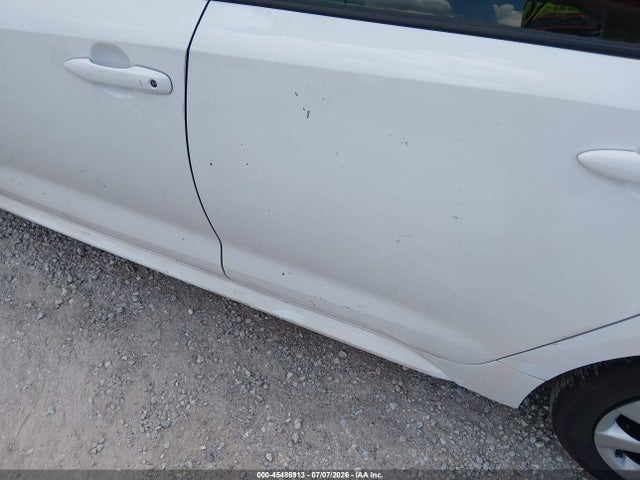 5YFB4MDE3RP105922 Toyota COROLLA LE