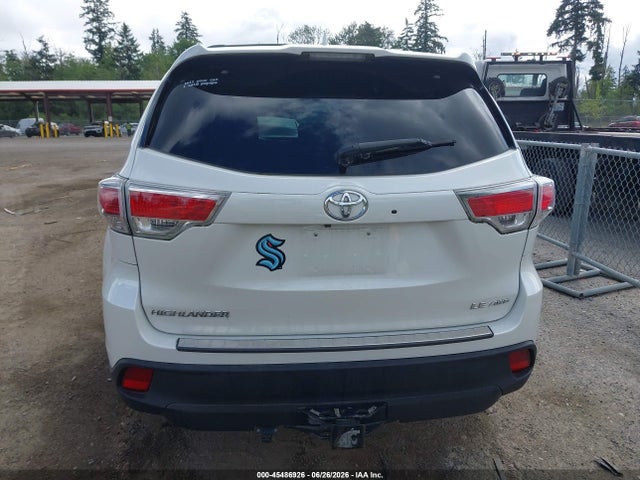 Toyota Highlander Le Plus V6 2015 5TDBKRFH2FS138181 Image 16