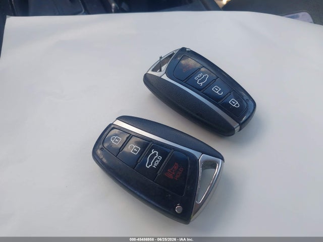 Продаж на аукціоні авто 2015 Hyundai Genesis 3.8, vin: KMHGN4JE9FU016664, номер лоту: 45486958
