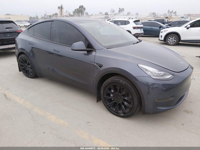 Tesla Model Y Awd/long Range Dual Motor All-wheel Drive 2023 7SAYGDEEXPA128932 main image