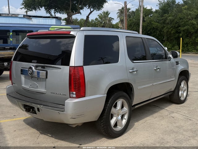 2011 Cadillac Escalade Premium მანქანა იყიდება აუქციონზე, vin: 1GYS4CEF3BR244701, აუქციონის ნომერი: 45487011
