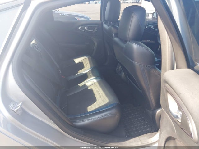 Продажа на аукционе авто 2015 Chrysler 200 S, vin: 1C3CCCBG9FN533528, номер лота: 45487027