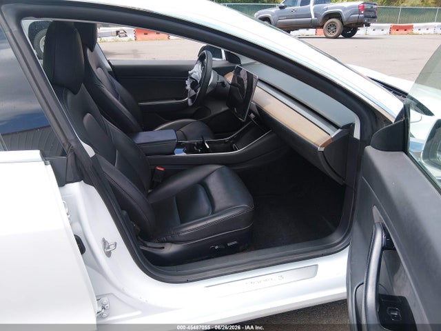 Auction sale of the 2019 Tesla Model 3, vin: 5YJ3E1EA2KF472596, lot number: 45487055