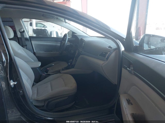 Hyundai ELANTRA SEL 2018 5NPD84LF5JH311154 Image 5