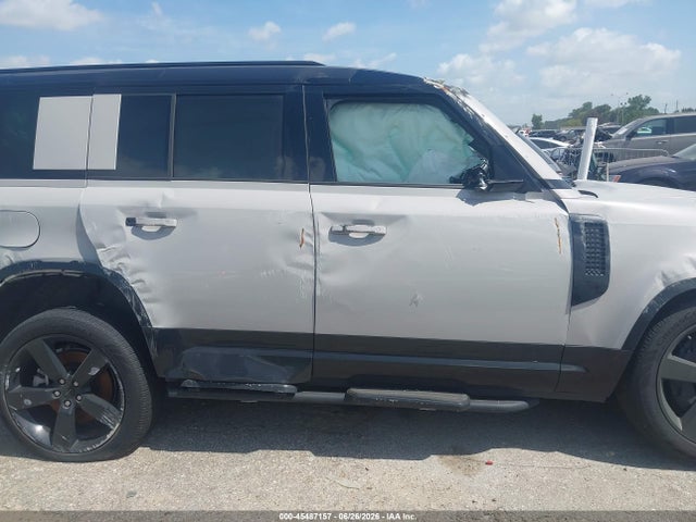 2026 Land Rover Defender P400 X-dynamic Se მანქანა იყიდება აუქციონზე, vin: SALE27EUXT2509597, აუქციონის ნომერი: 45487157